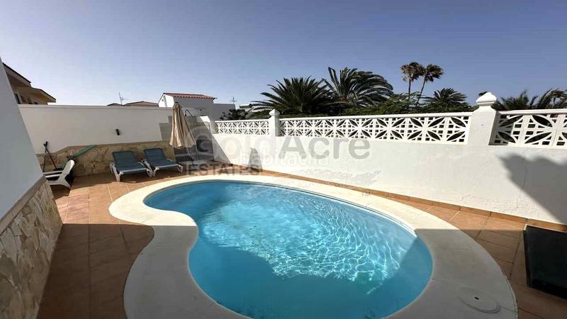 Foto 9758fb7e-a5e1-4c92-86d4-7080bc25d57a. Casa en Corralejo Oliva (La)