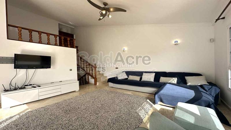 Foto d2236608-e31a-4a84-adb3-6a54bacc8ef1. Casa en Corralejo Oliva (La)