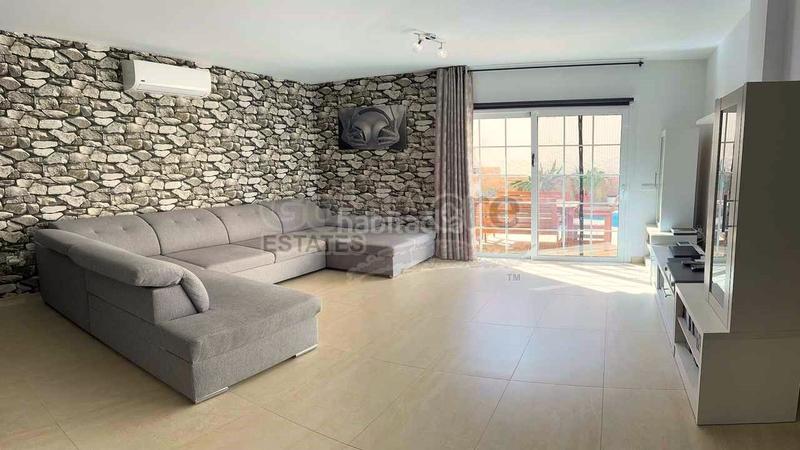 Foto 48018b45-fe86-4587-b121-1a51ec26c039. Casa en Gran Tarajal Tuineje