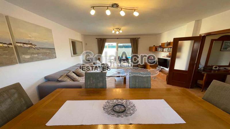 Foto 34566dd7-7c6b-45a0-bd60-c02f9f8e8d9d. Casa en Corralejo Oliva (La)