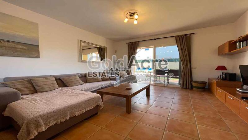 Foto e554b1aa-6799-4510-a1f1-467456936041. Casa en Corralejo Oliva (La)
