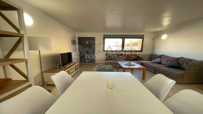 Foto ce3b3205-c25f-4e10-a017-56f0772da95e. Apartamento en El Cotillo Oliva (La)