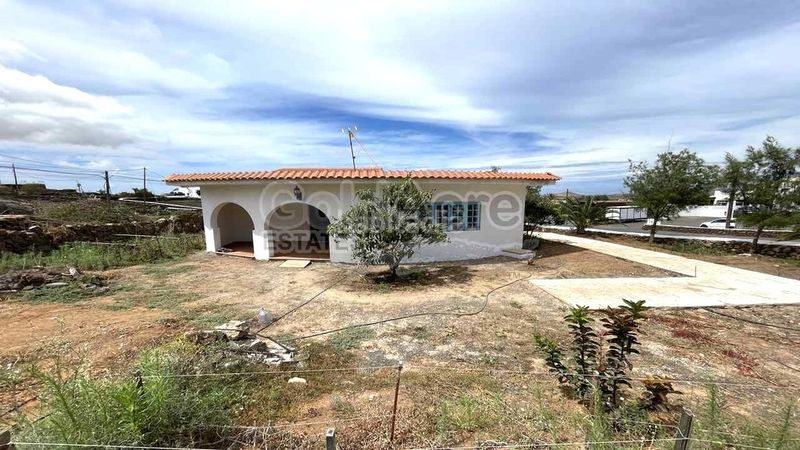 Foto a49f881c-e1f2-4ea8-96be-41ee57031e84. Casa a Villaverde Oliva (La)