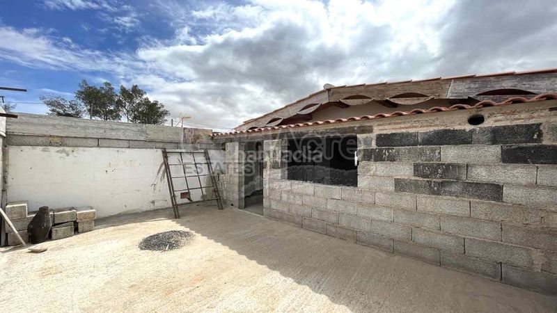 Foto d15b15a1-6d96-4659-a61b-cc7eb5794321. Casa a Villaverde Oliva (La)
