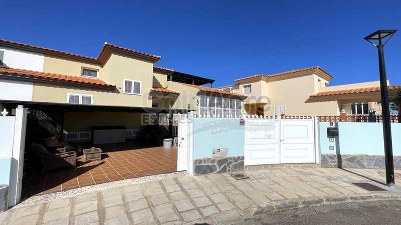 Foto be7766d2-9c8e-495f-a99d-d9cf6595dbec. Casa en Corralejo Oliva (La)
