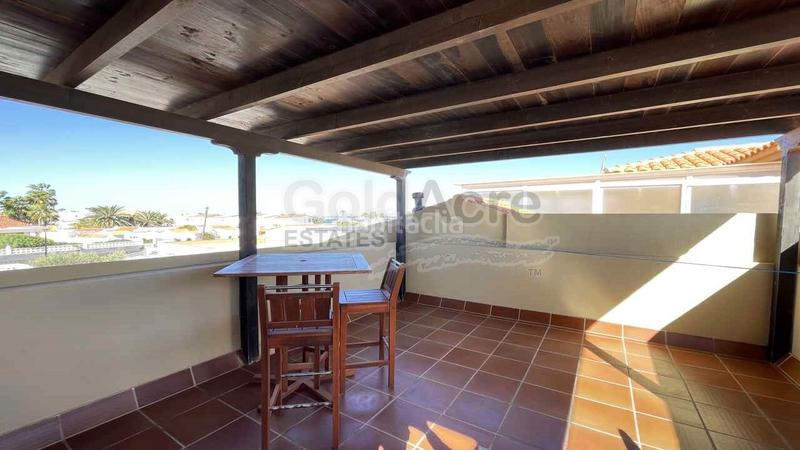 Foto dc1523b4-b071-4721-bfda-14c23183f080. Casa en Corralejo Oliva (La)