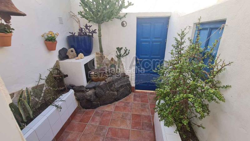 Foto 6dd2573c-3e88-43be-bd2d-abf85ad77832. Casa en El Cotillo Oliva (La)