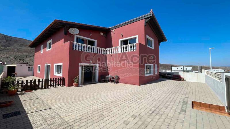 Foto 3d724b52-d288-469b-838a-f803eb133f45. Casa en Gran Tarajal Tuineje