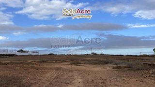 Residential Plot in Villaverde