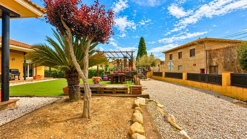 Foto 524e26f1-f218-4ab8-b832-3298e4b96ce0. Casa amb calefacció aparcament a Peralada