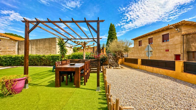 Foto a61853cc-7dff-4684-bb83-cdad10455385. Casa amb calefacció aparcament a Peralada