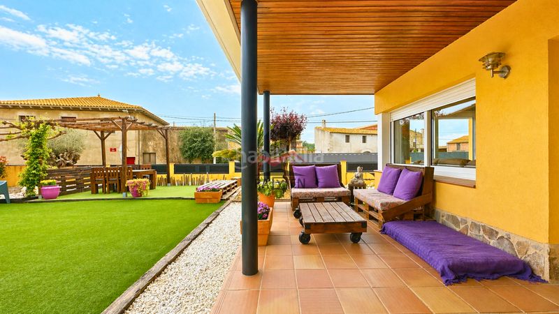 Foto e5209fb9-e696-44ed-9053-5e02fb813e72. Casa amb calefacció aparcament a Peralada