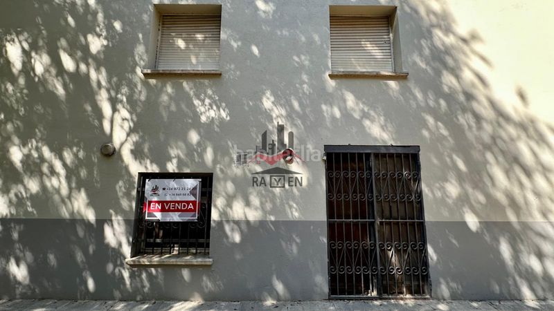 Foto 89ef97ca-cc95-4856-94f9-ed7fb1596b95. Local comercial a rocabertí 39 a Creu de la Mà Figueres