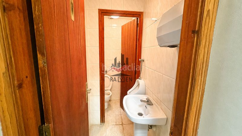 Foto b58cb579-a41d-4aa1-a7c6-a2446d49b60f. Local comercial a rocabertí 39 a Creu de la Mà Figueres