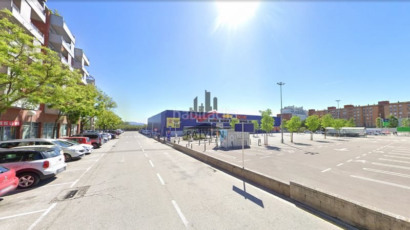 Foto cd96fae9-221f-43ec-a7b9-1a7f943491bc. Local comercial a rocabertí 39 a Creu de la Mà Figueres