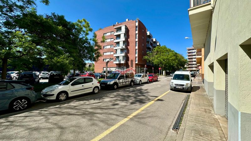Foto eb79d8e9-842b-41b7-be66-617d069279b0. Local comercial a rocabertí 39 a Creu de la Mà Figueres
