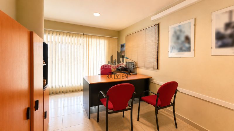 Foto ea45e96d-2c70-43c0-b775-1057baca48ed. Local comercial a Centre Figueres