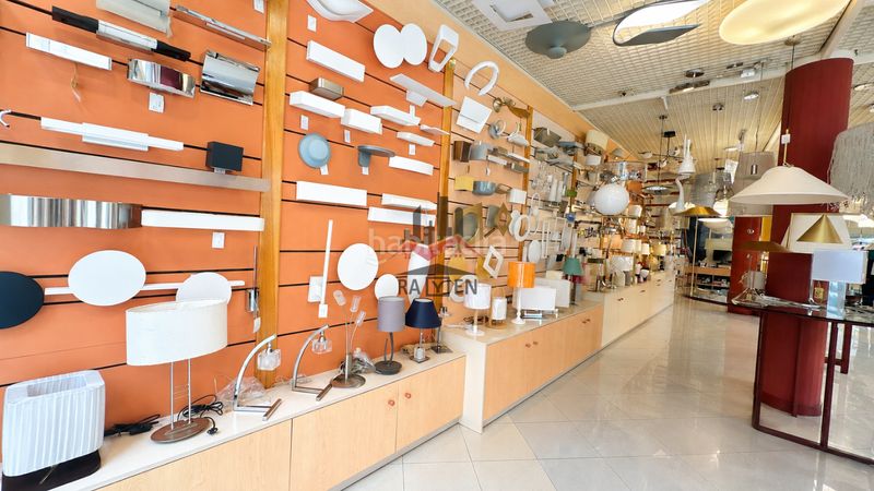 Foto f93463d4-c9d0-4b62-baf9-1610a07afbcd. Local comercial a Centre Figueres