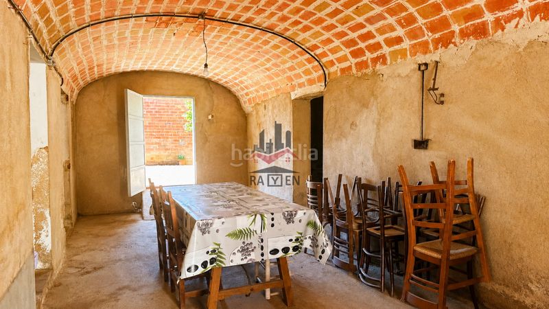 Foto 0f59660c-dff4-4a13-b7db-de8fa1ccb545. Casa adossada amb aparcament a Riumors