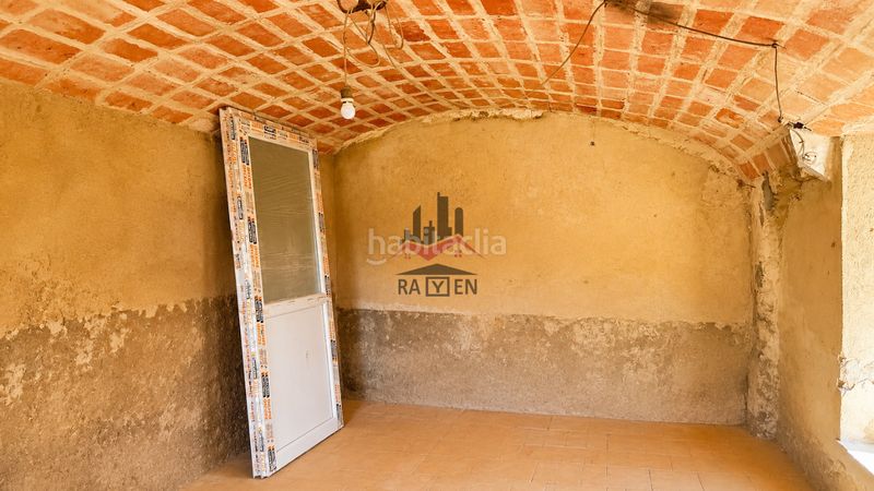 Foto 5db6bd81-3fe3-4d8e-ac8d-aa620f18b457. Casa adossada amb aparcament a Riumors