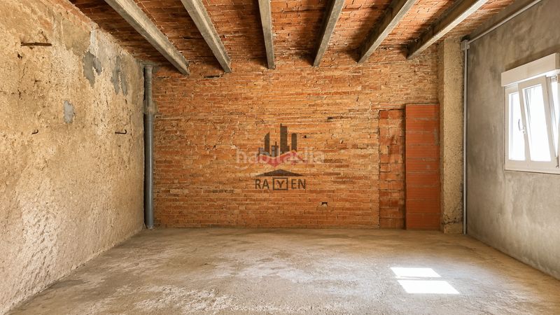 Foto ceff573e-f75c-4976-9f28-c21ef9d4e38f. Casa adossada amb aparcament a Riumors