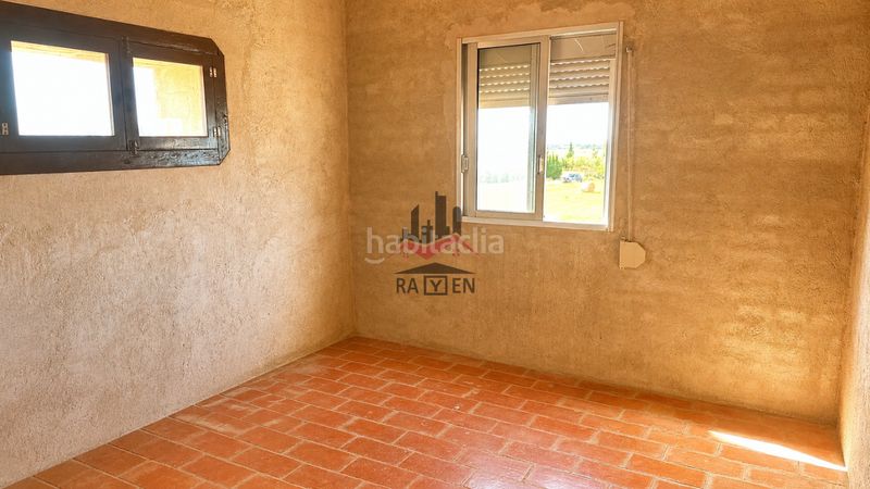 Foto d39886cb-2b26-4928-bdf7-5aa77ac14781. Casa adossada amb aparcament a Riumors