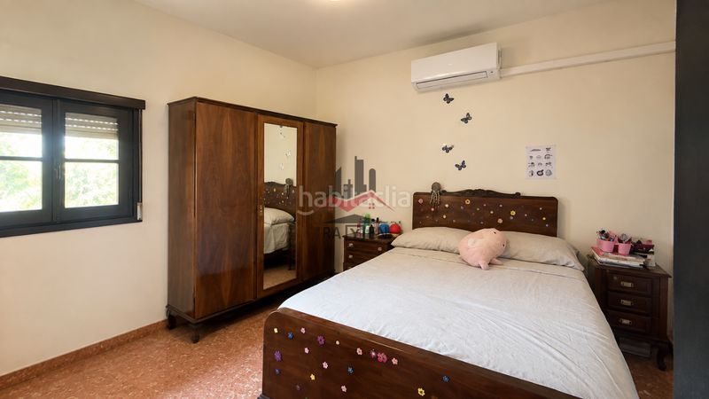 Foto 67a0c1ed-0c14-40c2-af97-452f7e6b3796. Casa adossada amb aparcament a Riumors