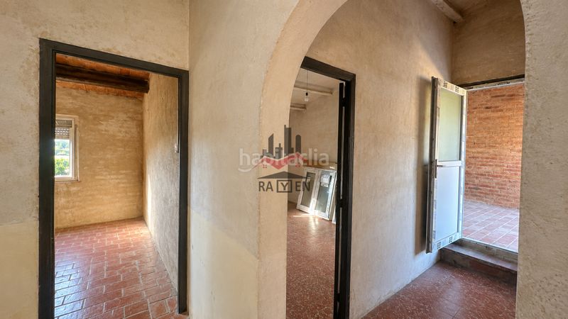Foto bcac382a-3688-4ca0-b61a-5ead04a1bb6e. Casa adossada amb aparcament a Riumors