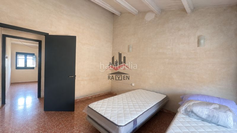 Foto c9f2d71d-b81a-4014-b0e4-0463ec111ca9. Casa adossada amb aparcament a Riumors