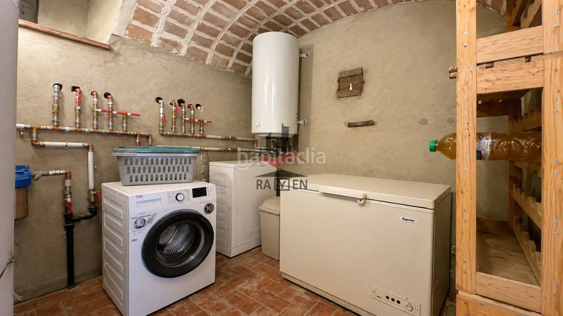 Foto e57183f7-2d1d-4cce-9bf8-d16d6ced1c57. Casa adossada amb aparcament a Riumors
