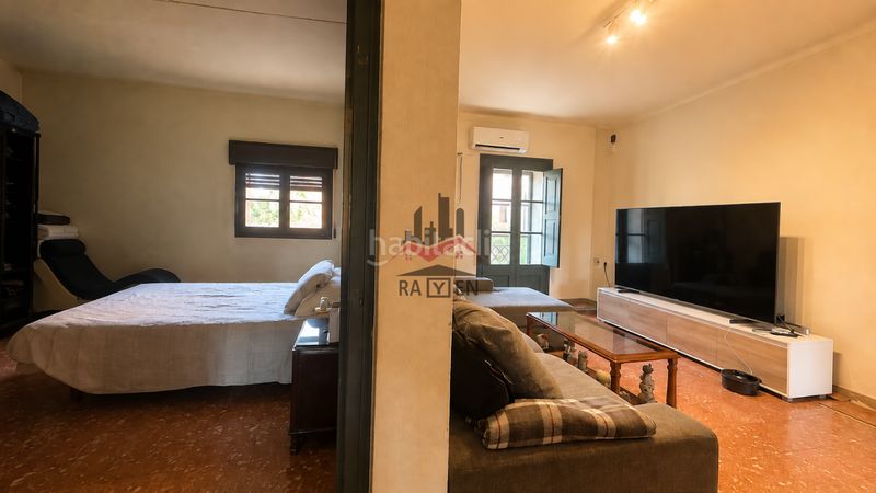 Foto e97ffb4f-de2d-4ff6-9eca-57450bf59e3a. Casa adossada amb aparcament a Riumors
