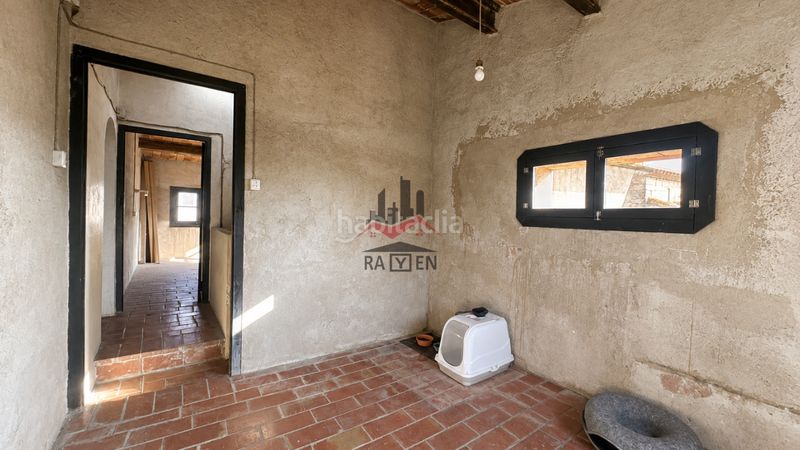 Foto f3dcbe50-9f44-4be8-a108-46236456074b. Casa adossada amb aparcament a Riumors