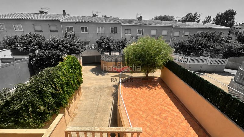 Foto 4bafc9a7-6d19-44a8-acdd-863846c318ba. Casa adossada amb calefacció aparcament a Poble Nou-Olivar Gran Figueres