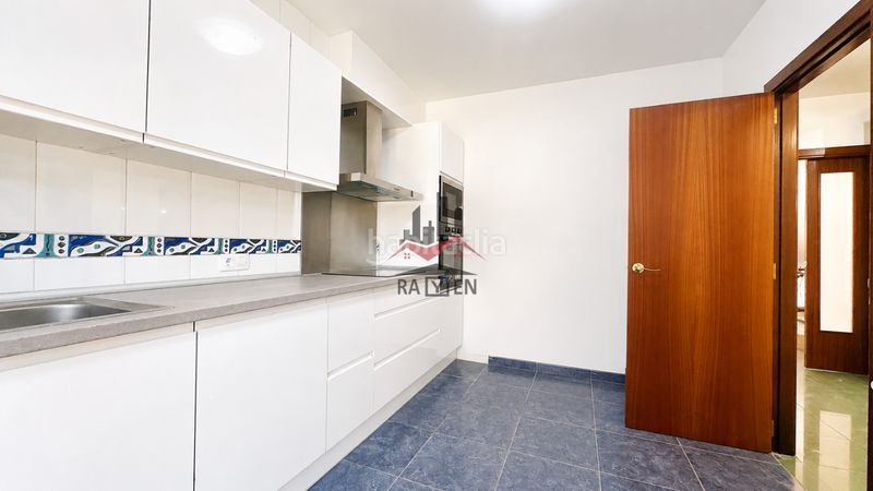 Foto 7abc0e83-2049-4f7f-9709-e07c3c96925c. Casa adossada amb calefacció aparcament a Poble Nou-Olivar Gran Figueres