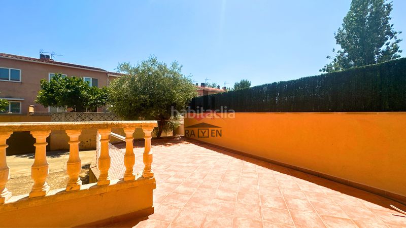 Foto d37d0daa-e1ba-4512-b668-708623d640e8. Casa adossada amb calefacció aparcament a Poble Nou-Olivar Gran Figueres