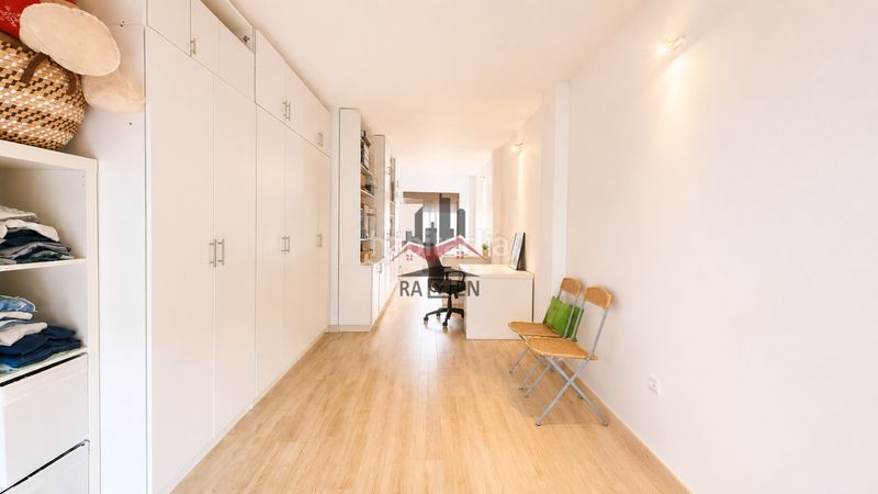 Foto 094936ca-803a-4a2c-99f3-98d804c78a19. Duplex avec chauffage parking dans Centre Figueres