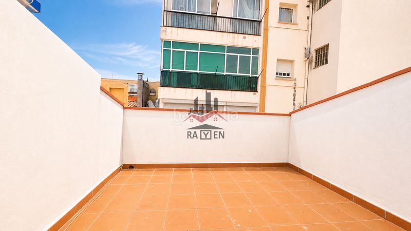 Foto 1da3f186-5cdd-4586-bad8-5cef0c8a79ee. Duplex avec chauffage parking dans Centre Figueres