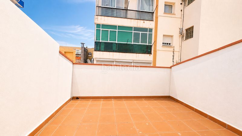 Foto 287693e3-f777-44d8-ad4a-f00f3dca7751. Duplex con riscaldamento parcheggio in Centre Figueres