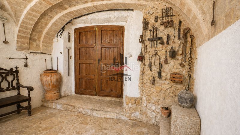 Foto a83e4d46-45db-4ff3-a53d-57d70401e728. Masia amb aparcament a Pontós