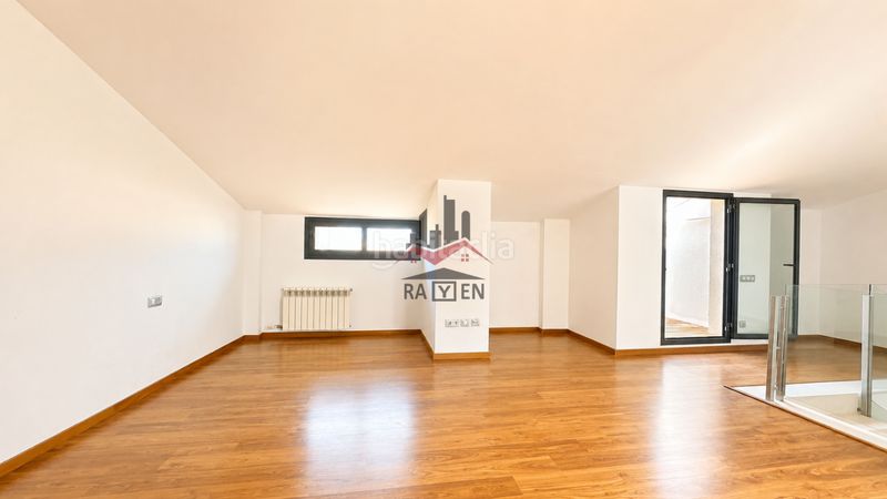 Foto 20b2dd6b-aab6-4f8c-b442-ac0e05921eed. Location duplex avec chauffage parking dans Centre Figueres