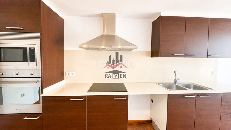 Foto 484039e7-d145-4a36-9fbc-1405e7912dba. Location duplex avec chauffage parking dans Centre Figueres