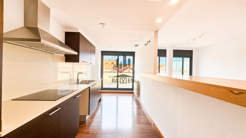 Foto bbd8cfb5-7bd5-46fc-ac55-d2d82a01d79b. Location duplex avec chauffage parking dans Centre Figueres