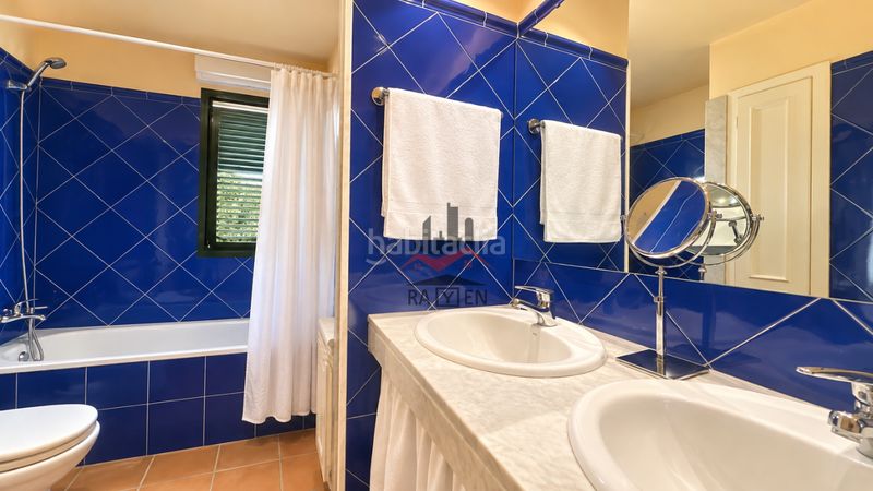 Foto 5ee0a477-b900-4ea2-87ac-e3a9404d8a7e. Chalet avec chauffage parking dans Navata
