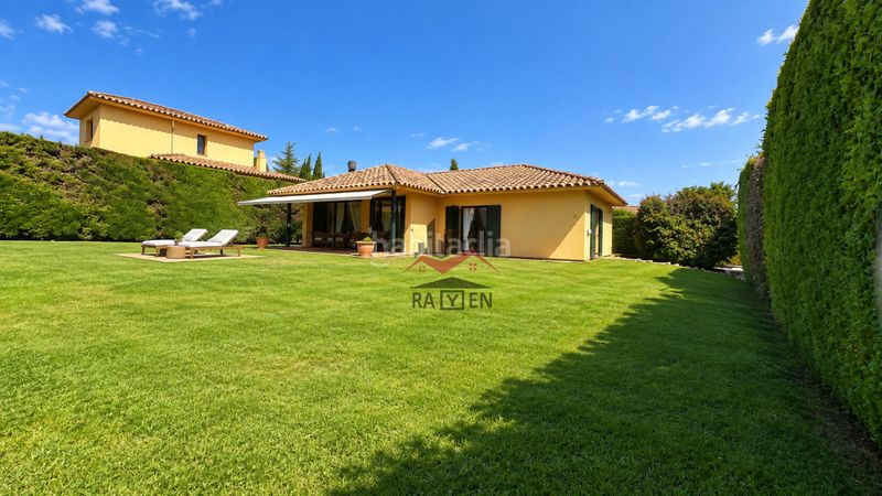 Foto 64dfac2d-4860-4b9b-a017-7b409d468af5. Chalet avec chauffage parking dans Navata