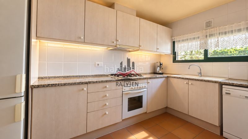 Foto afc2d362-c1be-4ceb-ab10-3d11343f8283. Chalet avec chauffage parking dans Navata