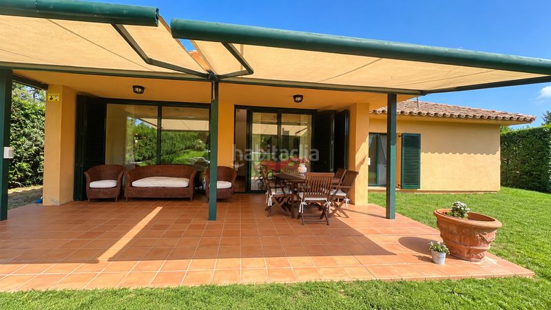 Foto c1736a40-22b4-4f31-9a16-344c97f89518. Chalet avec chauffage parking dans Navata