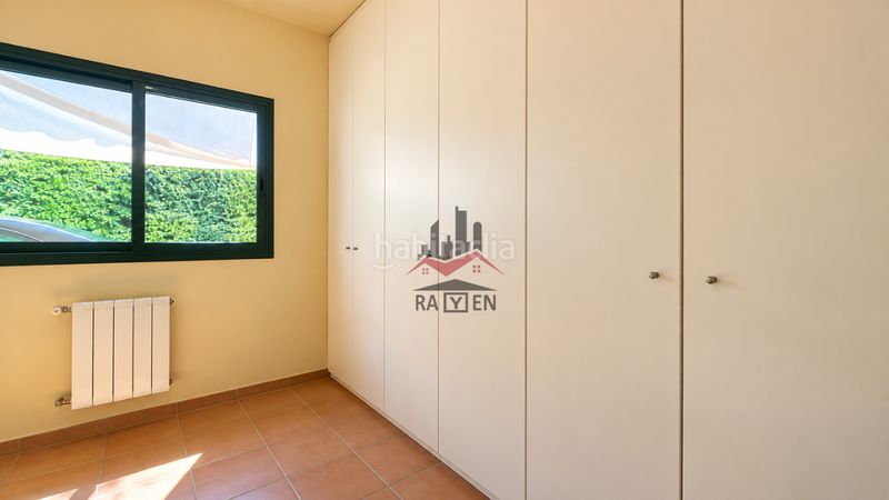 Foto ed49c35b-1f84-4114-b632-f6b42f46e10a. Chalet avec chauffage parking dans Navata