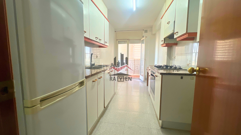 Foto ea620ec6-1cd8-4bba-9af8-148c8995131a. Flat with heating in Creu de la Mà Figueres