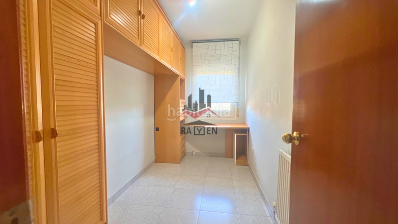 Foto f6a325e7-bcee-4f59-bf91-367ea3bf9442. Flat with heating in Creu de la Mà Figueres