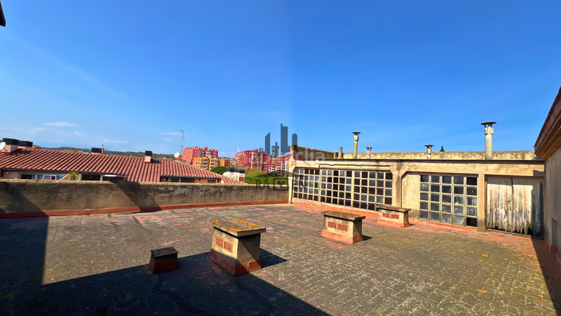 Foto 4a9a3eb4-d4d9-4533-9482-85a7bb6dd1b9. Edifici a Poble Nou-Olivar Gran Figueres